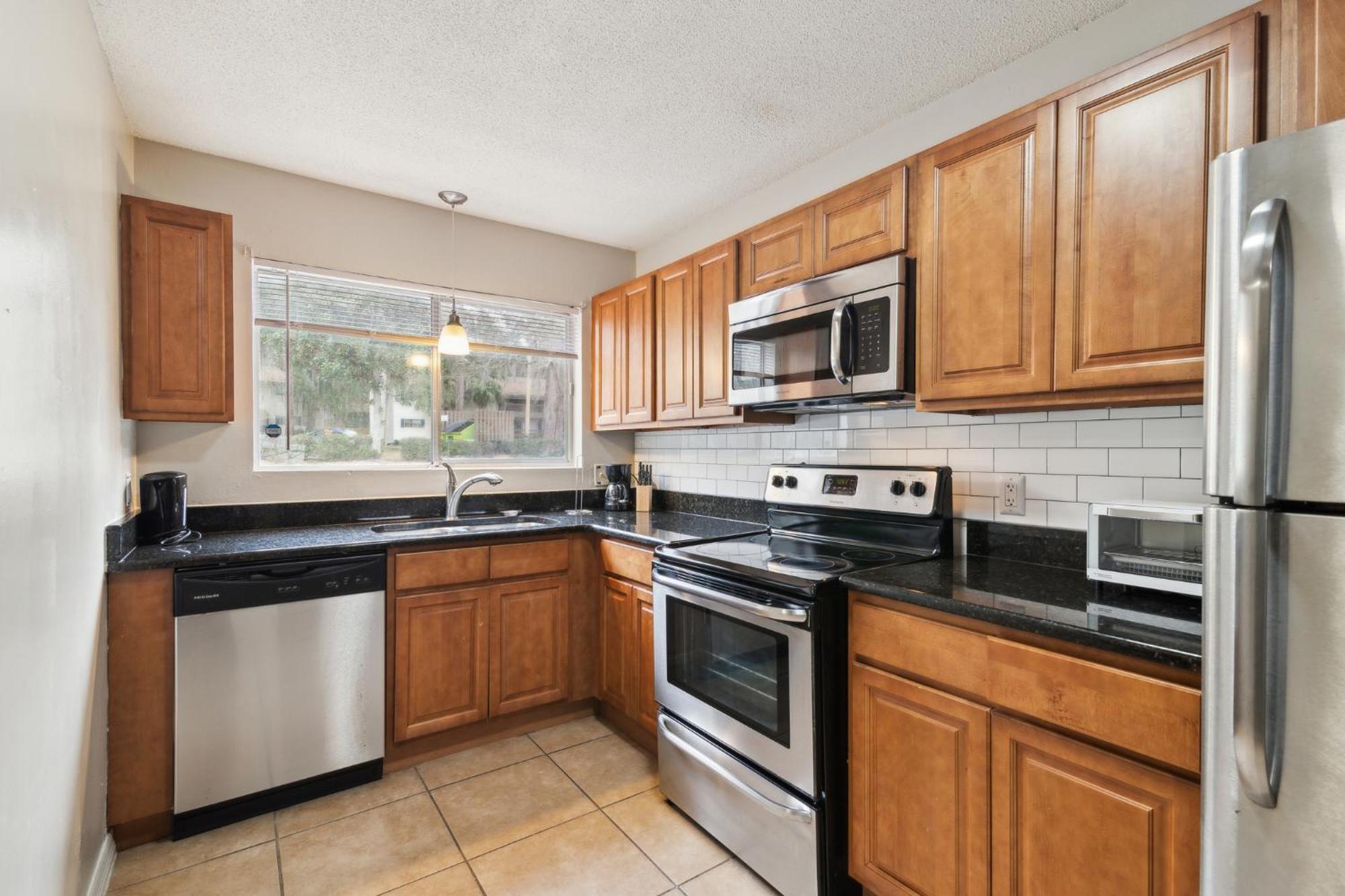 Sweetwater 7C I Beautiful 2Bd Apt I Free Parking Gainesville Esterno foto