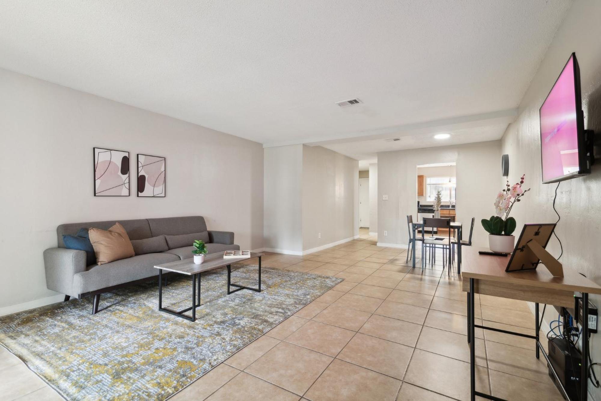 Sweetwater 7C I Beautiful 2Bd Apt I Free Parking Gainesville Esterno foto
